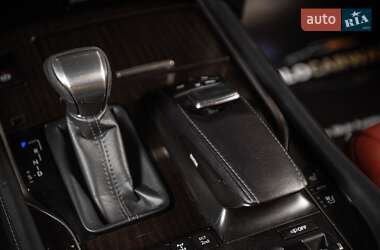 Внедорожник / Кроссовер Lexus LX 2016 в 