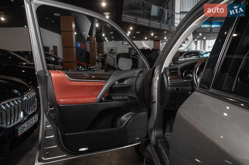 Внедорожник / Кроссовер Lexus LX 2016 в Одессе фото 51 Внедорожник / Кроссовер Lexus LX 2016 в Одессе