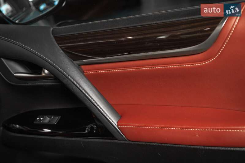 Внедорожник / Кроссовер Lexus LX 2016 в Одессе фото 56 Внедорожник / Кроссовер Lexus LX 2016 в Одессе