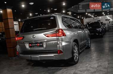 Внедорожник / Кроссовер Lexus LX 2016 в 