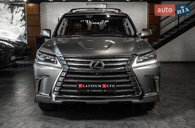 Внедорожник / Кроссовер Lexus LX 2016 в 