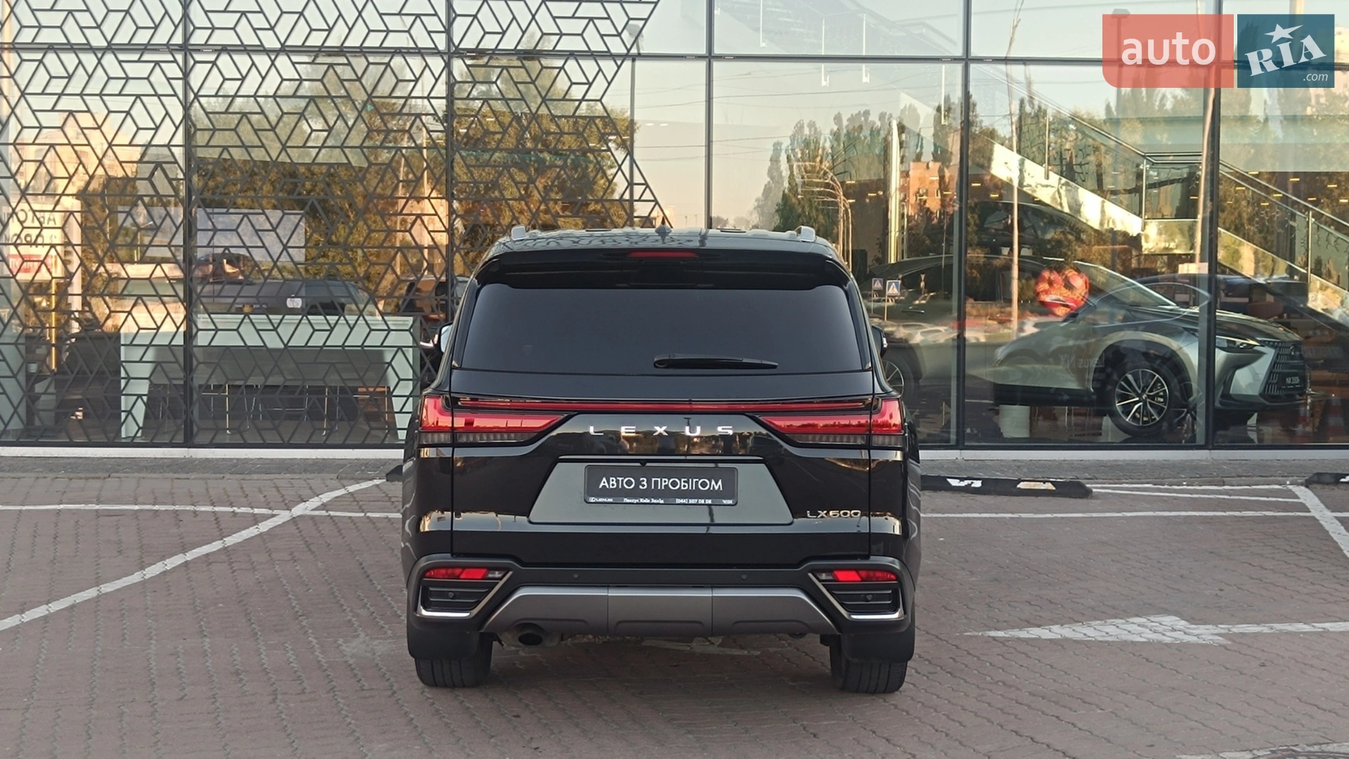 2023 Lexus LX - мініатюра 4