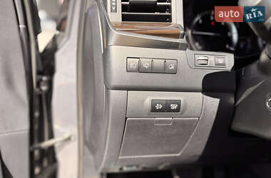 Внедорожник / Кроссовер Lexus LX 2017 в 