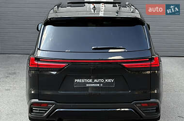 Позашляховик / Кросовер Lexus LX 2022 в 