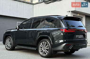 Позашляховик / Кросовер Lexus LX 2022 в 