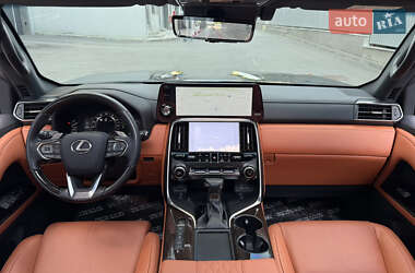 Позашляховик / Кросовер Lexus LX 2022 в 