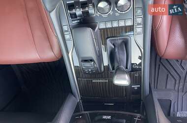 Внедорожник / Кроссовер Lexus LX 2021 в 