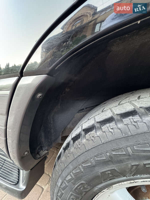 Позашляховик / Кросовер Lexus LX 2004 в Києві