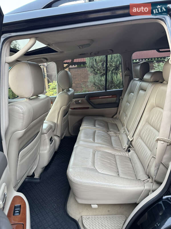 Позашляховик / Кросовер Lexus LX 2004 в Києві