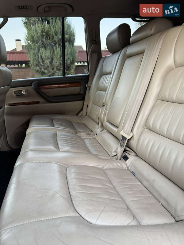 Позашляховик / Кросовер Lexus LX 2004 в Києві