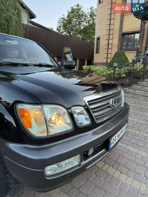 Позашляховик / Кросовер Lexus LX 2004 в Києві