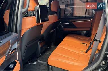 Внедорожник / Кроссовер Lexus LX 2016 в 