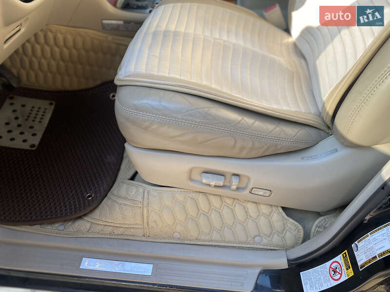 Позашляховик / Кросовер Lexus LX 2006 в Борзні