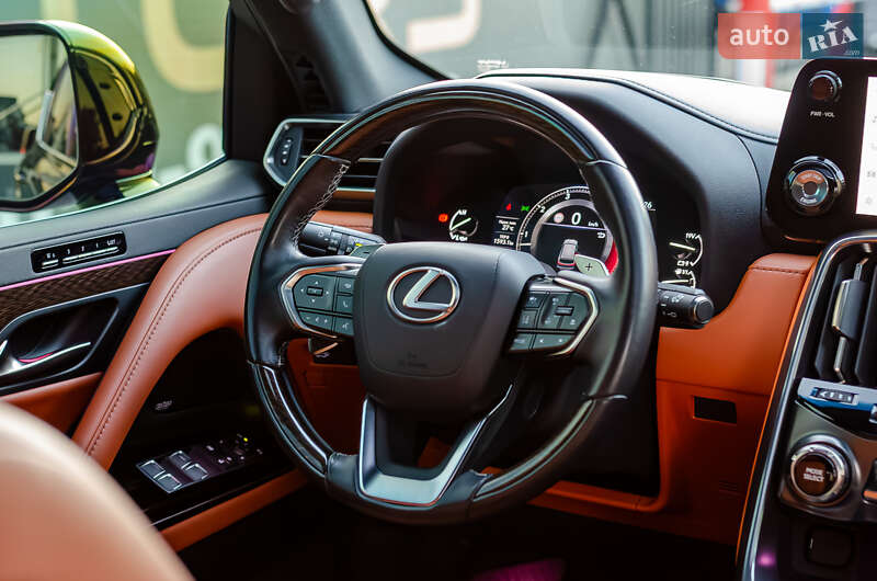 Внедорожник / Кроссовер Lexus LX 2023 в Киеве
