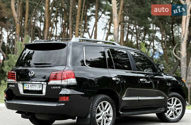 Позашляховик / Кросовер Lexus LX 2012 в 
