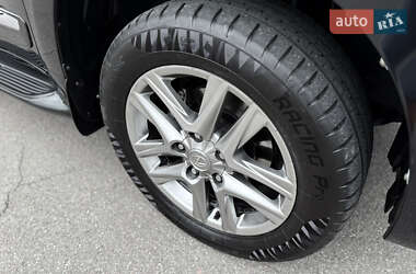 Позашляховик / Кросовер Lexus LX 2012 в 