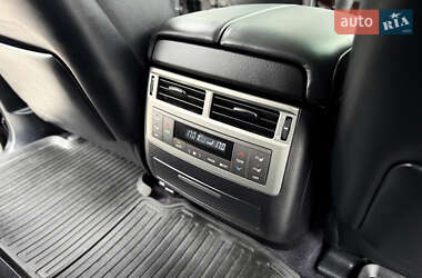 Позашляховик / Кросовер Lexus LX 2012 в 