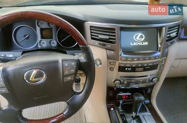 Внедорожник / Кроссовер Lexus LX 2008 в 