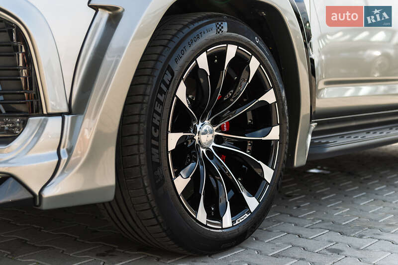 Позашляховик / Кросовер Lexus LX 2022 в Мукачевому