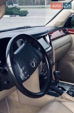 Внедорожник / Кроссовер Lexus LX 2008 в 