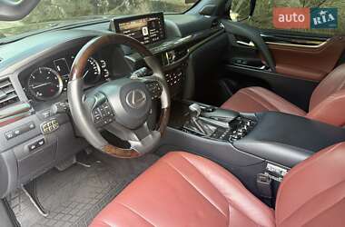 Позашляховик / Кросовер Lexus LX 2016 в 