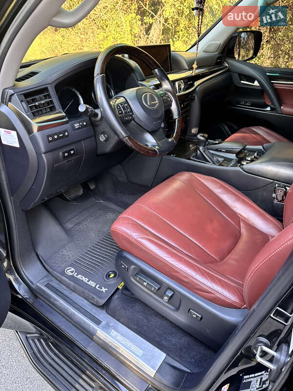 Внедорожник / Кроссовер Lexus LX 2016 в Днепре