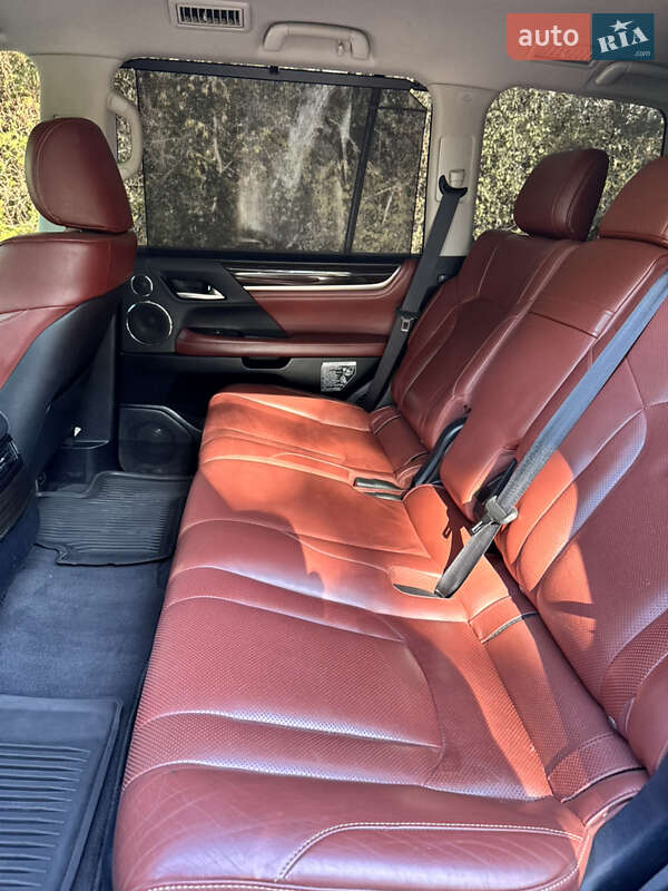 Внедорожник / Кроссовер Lexus LX 2016 в Днепре