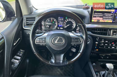 Внедорожник / Кроссовер Lexus LX 2017 в 