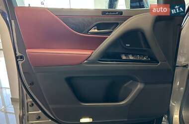 Позашляховик / Кросовер Lexus LX 2022 в 