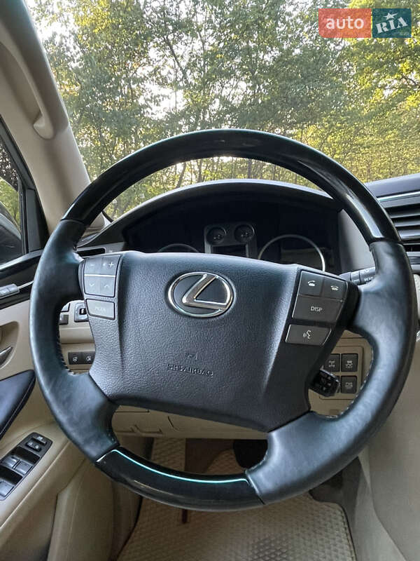 Внедорожник / Кроссовер Lexus LX 2011 в Черкассах