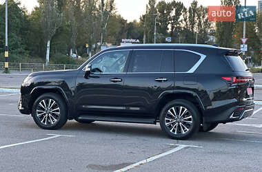 Позашляховик / Кросовер Lexus LX 2025 в 