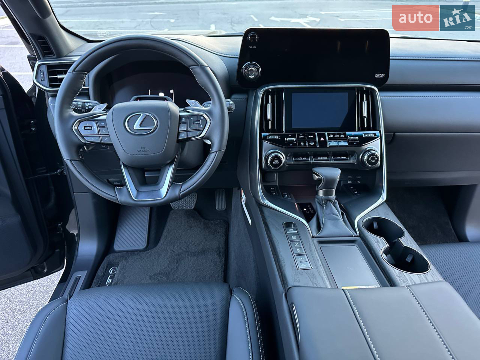 2025 Lexus LX - мініатюра 26