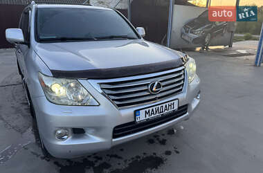 Позашляховик / Кросовер Lexus LX 2008 в 