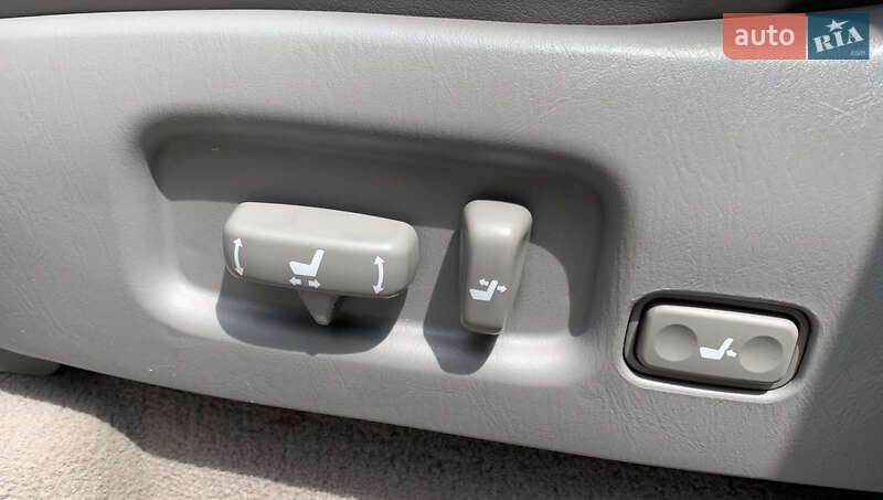 Позашляховик / Кросовер Lexus LX 2007 в Києві фото 30 Позашляховик / Кросовер Lexus LX 2007 в Києві