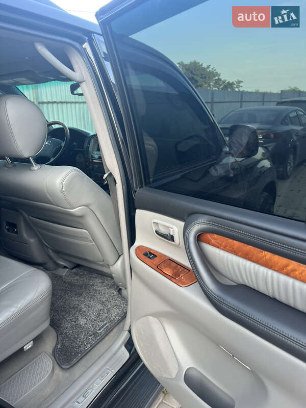 Внедорожник / Кроссовер Lexus LX 2007 в Черновцах