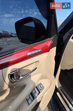 Внедорожник / Кроссовер Lexus LX 2008 в 