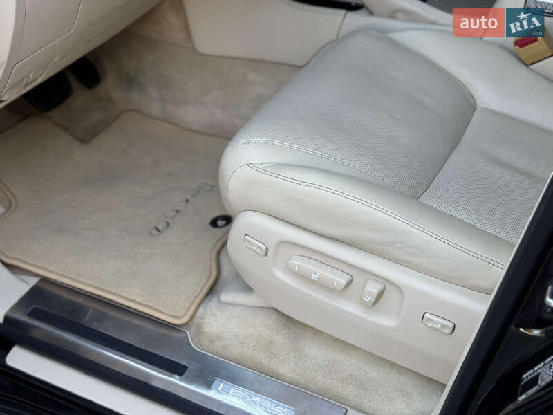 Позашляховик / Кросовер Lexus LX 2010 в Києві