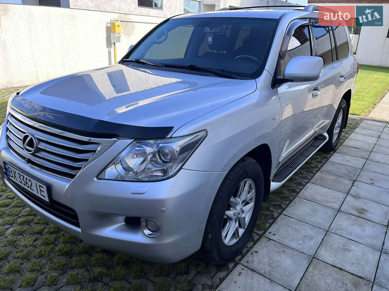 Внедорожник / Кроссовер Lexus LX 2008 в Ровно