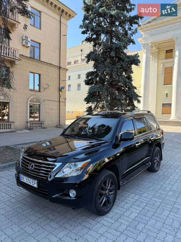 Внедорожник / Кроссовер Lexus LX 2008 в Днепре