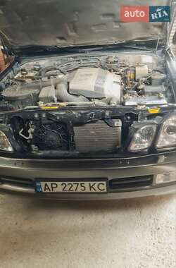 Внедорожник / Кроссовер Lexus LX 2002 в 