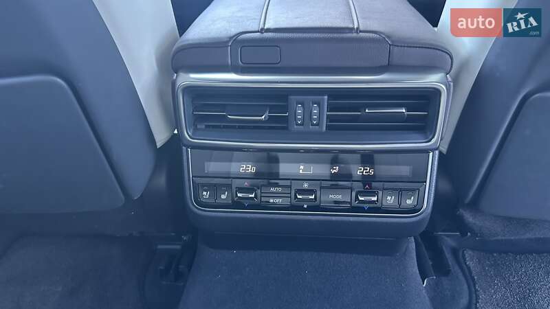 Позашляховик / Кросовер Lexus LX 2022 в Києві