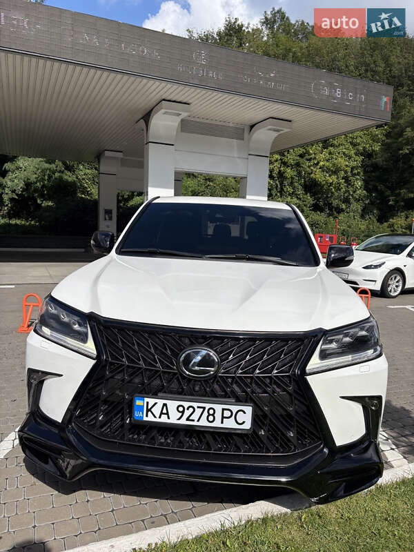 Внедорожник / Кроссовер Lexus LX 2019 в 