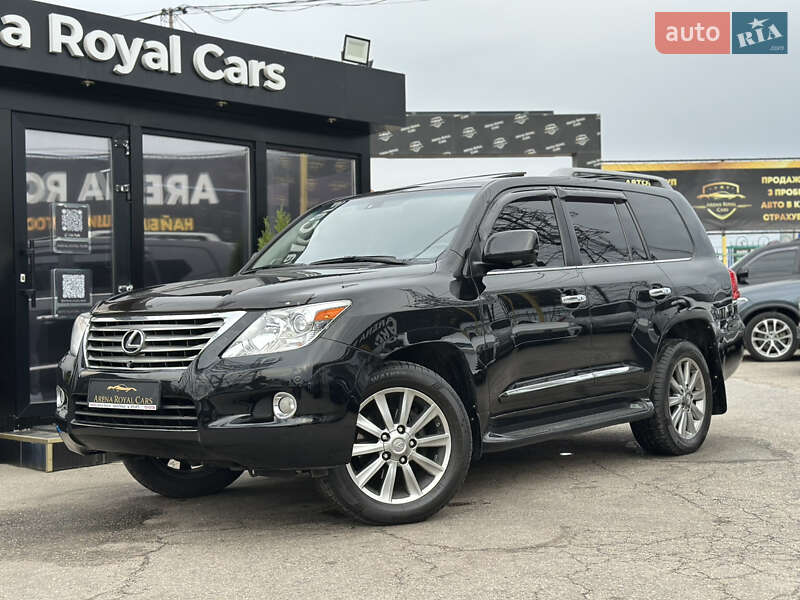 Внедорожник / Кроссовер Lexus LX 2010 в 