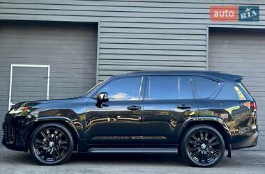 Внедорожник / Кроссовер Lexus LX 2022 в 