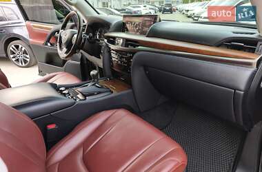 Позашляховик / Кросовер Lexus LX 2017 в 