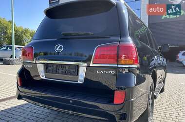 Внедорожник / Кроссовер Lexus LX 2011 в 
