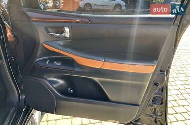 Внедорожник / Кроссовер Lexus LX 2011 в 