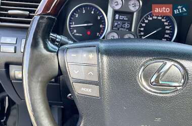 Внедорожник / Кроссовер Lexus LX 2011 в 