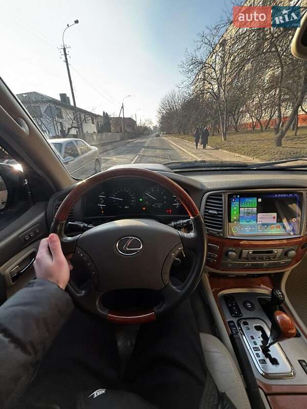 Позашляховик / Кросовер Lexus LX 2005 в Рівному