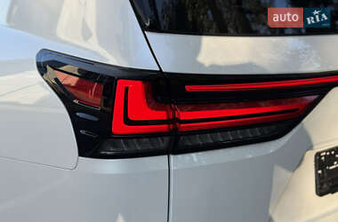 Внедорожник / Кроссовер Lexus LX 2022 в 